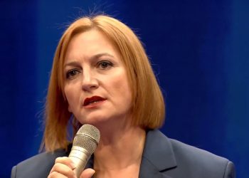 “Informaliteti ishte këmbëkryq”/ Denaj: 5 mijë euro grant për çdo emigrant të kthyer që hap biznes në Shqipëri