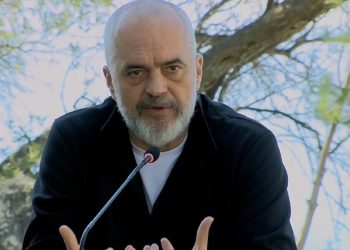 Lista e Bashës, Rama: S’kanë asnjë kandidat që banon në Vlorë, kanë sjellë një makinë pa rrota…