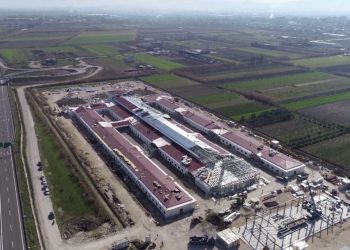 Spitali i Fierit kap ritmin, përfundon puna në 70% të godinave