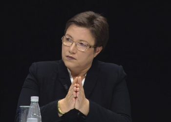 ‘Prezenca e presidentit te FRD-ja ishte qesharake, një shembull i keq’/ Gjikondi: Meta të bënte të njëjtën gjë me Teatrin, Astirin dhe minierat