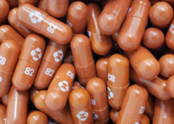 Molnupiravir, ilaçi antiviral në formë pilule që po shikohet si alternativë kundër Covid-19