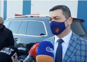 “Malli që ndodhej brenda ka vështirësuar punën”, drejtori i Policisë së Tiranës jep detaje për magazinën e qendrës tregtare