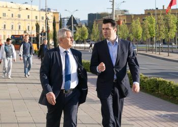 Halim Kosova u nxori skandalet, PD e sulmon: Dështak që po të përdor Rama, vure drejtor spitali kushëririn e gruas tënde