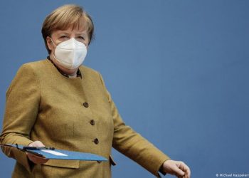 Skandali i maskave përfshin partinë e Angela Merkel