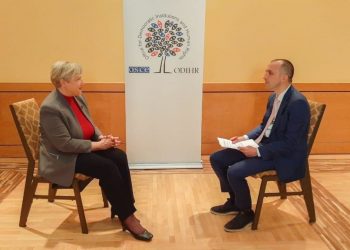Zgjedhjet e 25 Prillit/ Kryevëzhguesja e ODIHR: Të pranishëm në zonat e nxehta