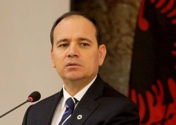 “Pusho në paqe Bashkim”/ Nishani mesazh për ndarjen nga jeta të Finos: Vlera njerëzore dhe dëshira për të kontribuar për vendin