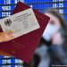 A do të jetë e drejtë? Pasaportat e vaksinave mund të kursejnë verën e Evropës, por vetëm për ata…