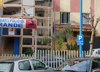 Pranga 46-vjeçarit të dhunshëm në Sarandë, rrahu bashkëshorten