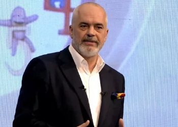 “Brenda mandatit të ardhshëm rrisim pagat e mësuesve me 40%”/ Rama: Hyrja në universitete me meritokraci