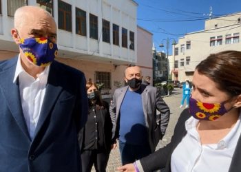 Nis vaksinimi i grupmoshës +80 vjeç në Lezhë, në 15 mars vijnë 8 mijë doza të tjera nga ‘Pfizer’