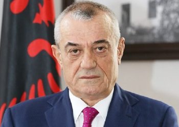 Ruçi mesazh për ndarjen nga jeta të artistit Kujtim Gjonaj: Krenari artistike e Tepelenës dhe Shqipërisë