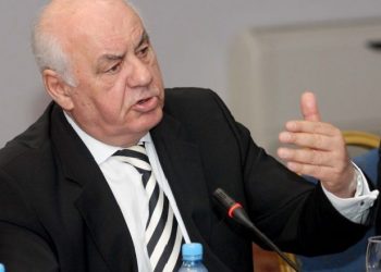 “Ruani qetësinë”, ish-Presidenti Alfred Moisiu: Shqipëria nuk meriton të jetë delja e zezë e Ballkanit!