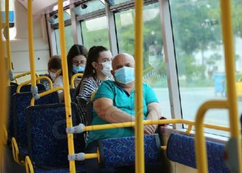 Shoqata e Transportit Urban letër Ramës e Manastirliut: Na përfshini në grupet primare për vaksinim, stafi ynë i ekspozuar ndaj COVID-19