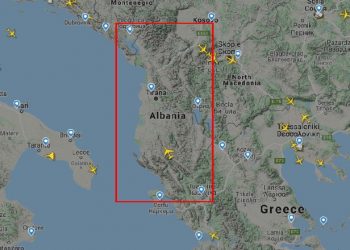 Fillon qarkullimi i avionëve, zhbllokohet hapësira ajrore shqiptare