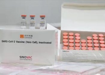 Vaksinimi masiv i shqiptarëve me vaksinën kineze Sinovac