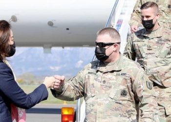 ‘’Defender 21’’/ Ambasadorja Kim pret ekuipazhin nga New jersey: Do e ndihmojnë Shqipërinë me dy helikopterë!