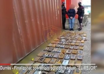 (VIDEO-zyrtare) Nga Ekuadori në Itali e Durrës/ Policia: Në konteiner u kapën 143 kg kokainë, pranga administratorëve të firmës
