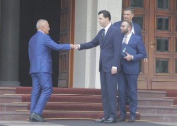 Struktura e armatosur duhet të gjykohet si bandë e jo si individë