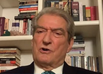 Aleanca e pa sens e opozitës me Becchetti-n: Si e fshehën gjobën e majmë që Berishës i vuri General Electric