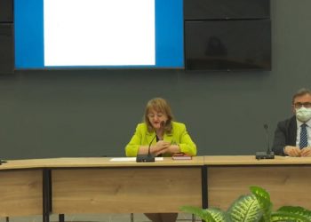 “Karantinë 2-javore për ata që vijnë nga Greqia dhe RMV, kthehen në klasa gjimnazistët”