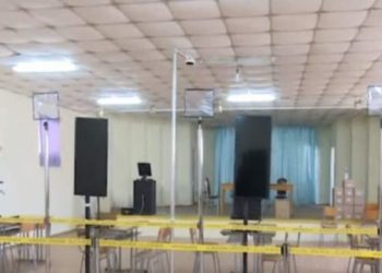 Devoll/ Shkrihet LSI: 12 komisionerë braktisin detyrën dhe i bashkohen PS
