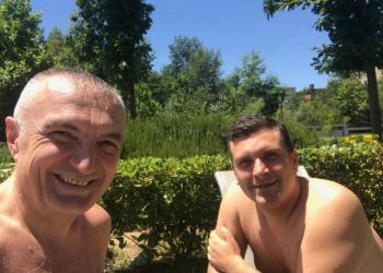 Me çfarë lekësh qëndron Ilir Meta dhe stafi i tij në Vlorë?