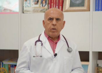 VIDEO / Pipero në spotin e PS, i përgjigjet opozitës: Politika juaj dëmton procesin jetik të vaksinimit