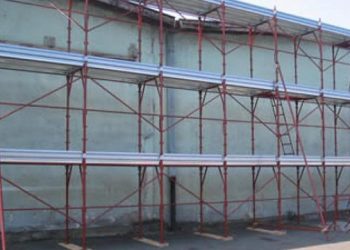 Pogradec/ Bie nga skela punëtori, përcillet në spital në gjendje të rëndë