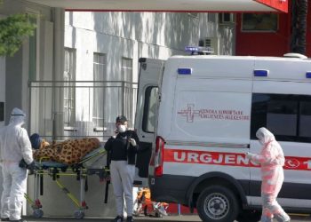 Pandemia/ Rënie e numrit të rasteve aktive me COVID në Shqipëri, njësoj si në muajin prill të 2020