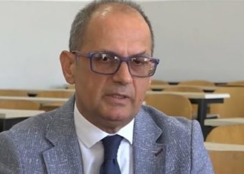 Tarifat nuk ulen/ Rektori nuk tërhiqet kurse Lëvizja për Universitetin apelon: Anullojini ose protestë!