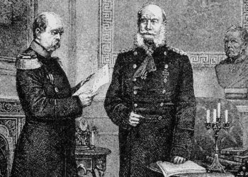 Loja e stërvjetër me hartat e Ballkanit Perëndimor