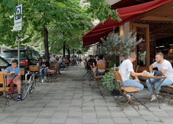 “Të gjithë indikatorët janë në rënie”/ Epidemiologu: Shumë shpejt do të kthehemi në normalitet!