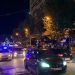 VIDEO/ Viktima e shtrirë në tokë, familjarët shpërthejnë në ulërima dhe britma pas ekzekutimit të 38-vjeçarit në Vlorë