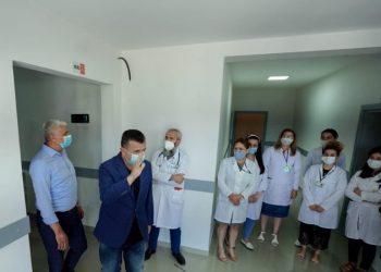 Qendra në Belsh/ Balla: Ka edhe shërbimin e urgjencës 24 orë për 33 000 banorët e kësaj bashkie