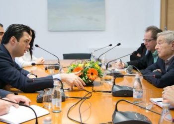 Kokalari sfidon prej dyshimeve të forta: Basha takim me Alex Sorosin tek restoranti i Endri Hasës?