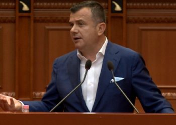 “Beteja jonë në mandatin e 3-të të çlirojmë zyrat e shtetit nga të korruptuarit”/ Balla: Në shtator të punojmë bashkë për reformën zgjedhore