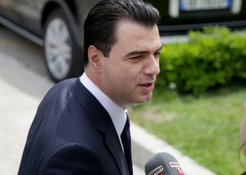 “Basha do që të ikë, por nuk e lënë, e kanë marrë…”/ Ish-kreu i PD: I shërben interesave që e kanë katapultuar