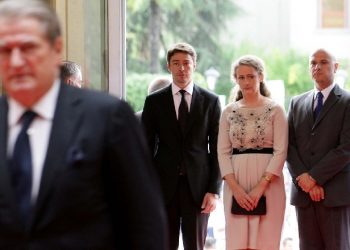 Shkëlzeni, Argita dhe Jamabër ndiejnë lakun e drejtësisë së re/ Nën hetim nga SPAK për pastrim parash, familja Berisha përgatit kundërsulm ndaj prokurorëve