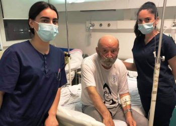 Po lufton me Covid në spital, Çun Lajçi kritika Kurtit: Pse ia refuzove vaksinat vëllait?!