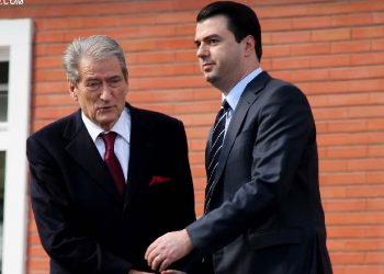 Opozitë e pandreqshme! Sa keq për Shqipërinë!…