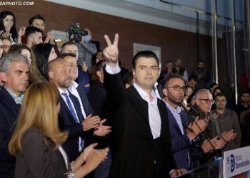 Domethënë prova s’kanë, po zgjedhjet s’i njohin, zgjedhjet s’i njohin, po në Kuvend do shkojnë…