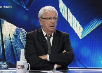 Duhet ta dorëzojë mandatin Berisha? Ngjela: Është vullnet i tij por hetimit s’i shmanget dot