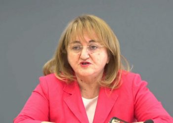 “Pandemia s’ka mbaruar, virusi ende mes nesh”/ Racakolli: Efikase është izolimi i pacientëve të infektuar e gjurmimi i kontakteve