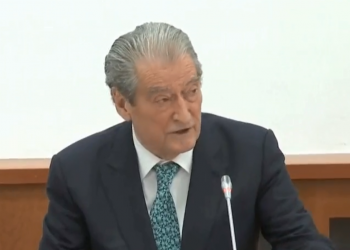 Asnjë surprizë nga Sali Berisha: Sekretari Blinken është shpifës! Do ta padis me avokatët e mi francezë!