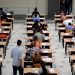 Mësimi në shkolla/ Kushi: Nxënësit e arsimit parauniversitar i rikthehen modelit të mëparshëm për provimet!