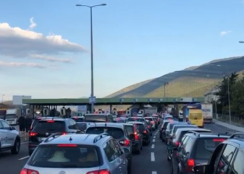 Ja sa turistë kosovarë e vizituan Shqipërinë të dielën!