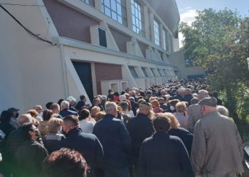 “Një situatë e turpshme”… 12 organizata, letër Kurtit: Organizo vaksinimin!