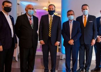 Vatra sulmon qeverinë e SHBA për të mbrojtur Berishën, kritika nga emigrantët: Mos mbroni të korruptuarit!