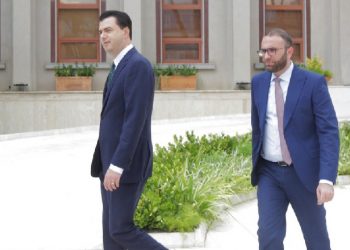 Shkresa e Bardhit për ‘provat e 21 prillit’, rikthehet telenovela e 2017-s në panelet televizive