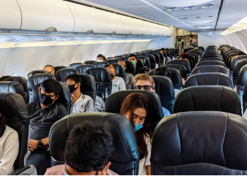 BE heq kufizimet për shumë vende, maska e detyrueshme në avion në çdo udhëtim